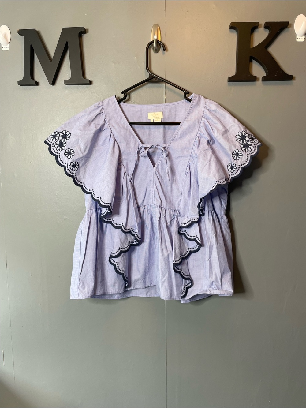 Kate Spade Daisy Embroidered Top Ruffle Blouse size large - Picture 2 of 12